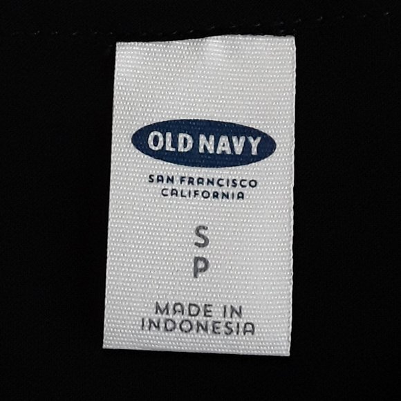 Cute Black Romper with Pockets - Picture 3 of 3